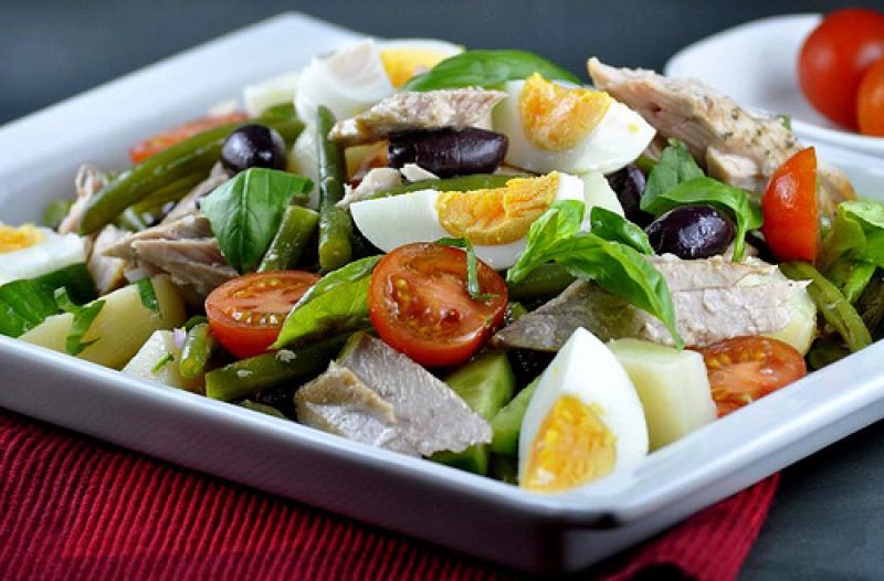 Kaštela - kastelahr.com - Salata s tunom