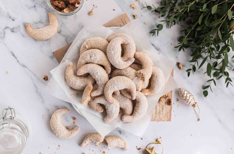 Kaštela - kastelahr.com - Uz Kotányi bourbon vanilija pastu do savršenih vanilin kiflica: Klasičan recept koji nikada ne razočara sada je još bolji!