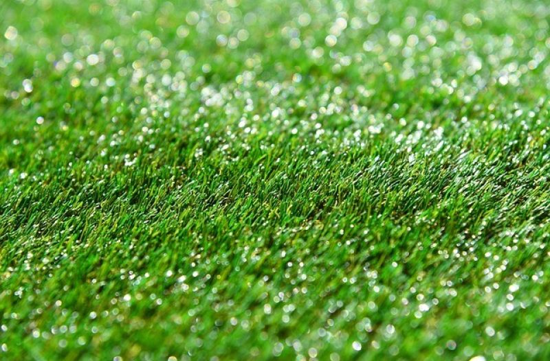 Kaštela - kastelahr.com - UMJETNA TRAVA: PREDNOSTI I PRIMJENE U SUVREMENOM OKOLIŠU